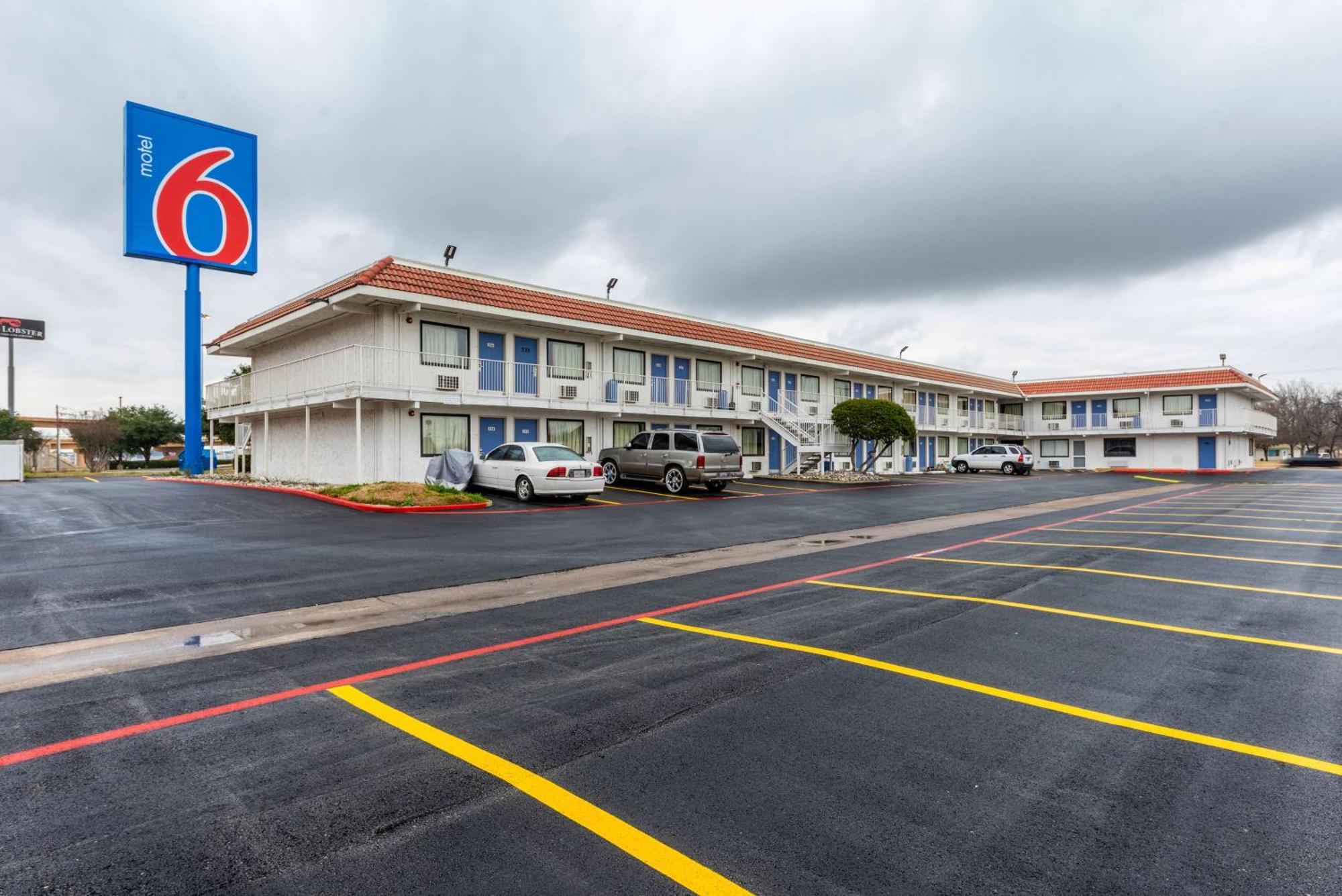 Motel 6-North Richland Hills, Tx מראה חיצוני תמונה