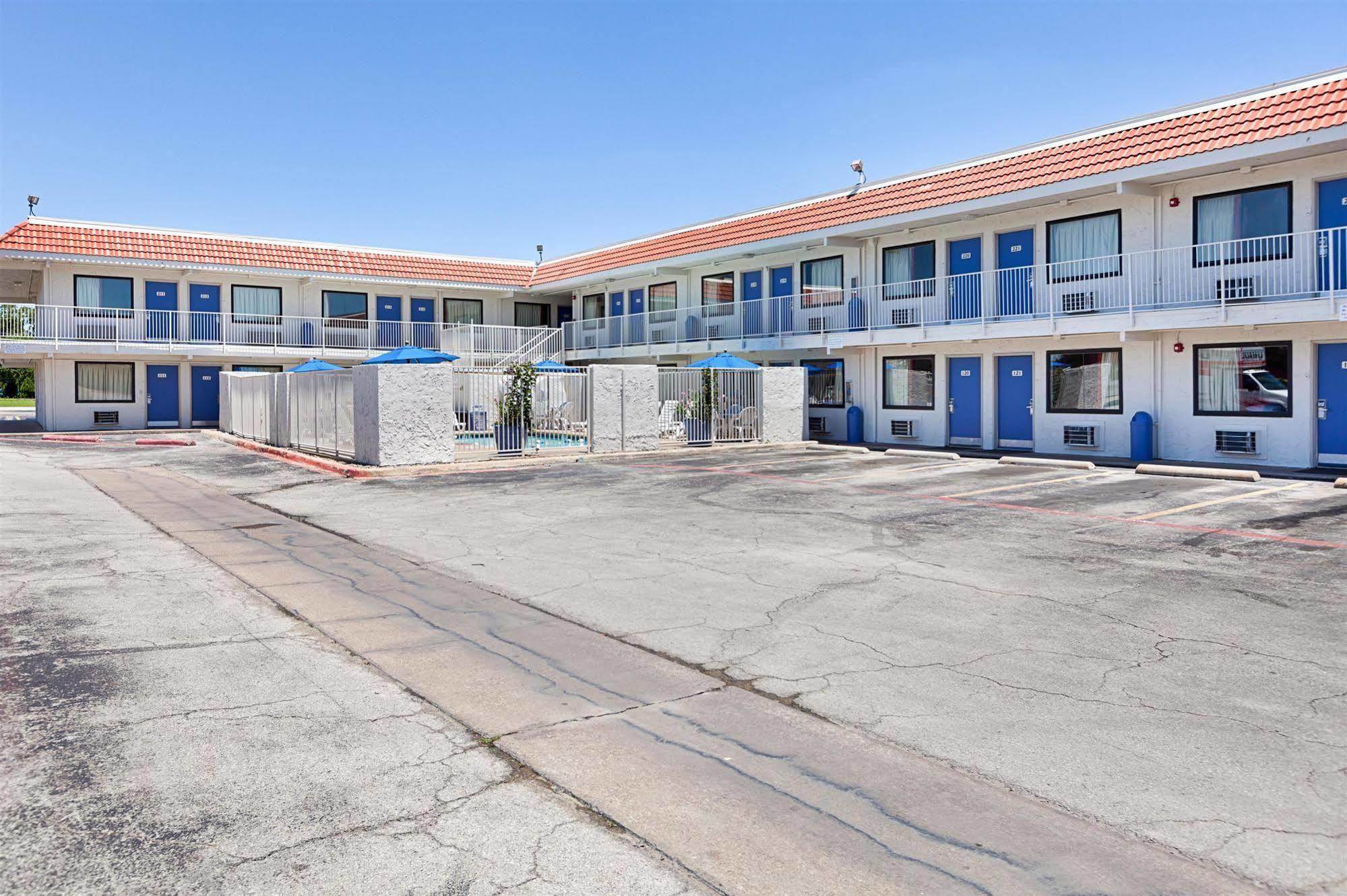 Motel 6-North Richland Hills, Tx מראה חיצוני תמונה