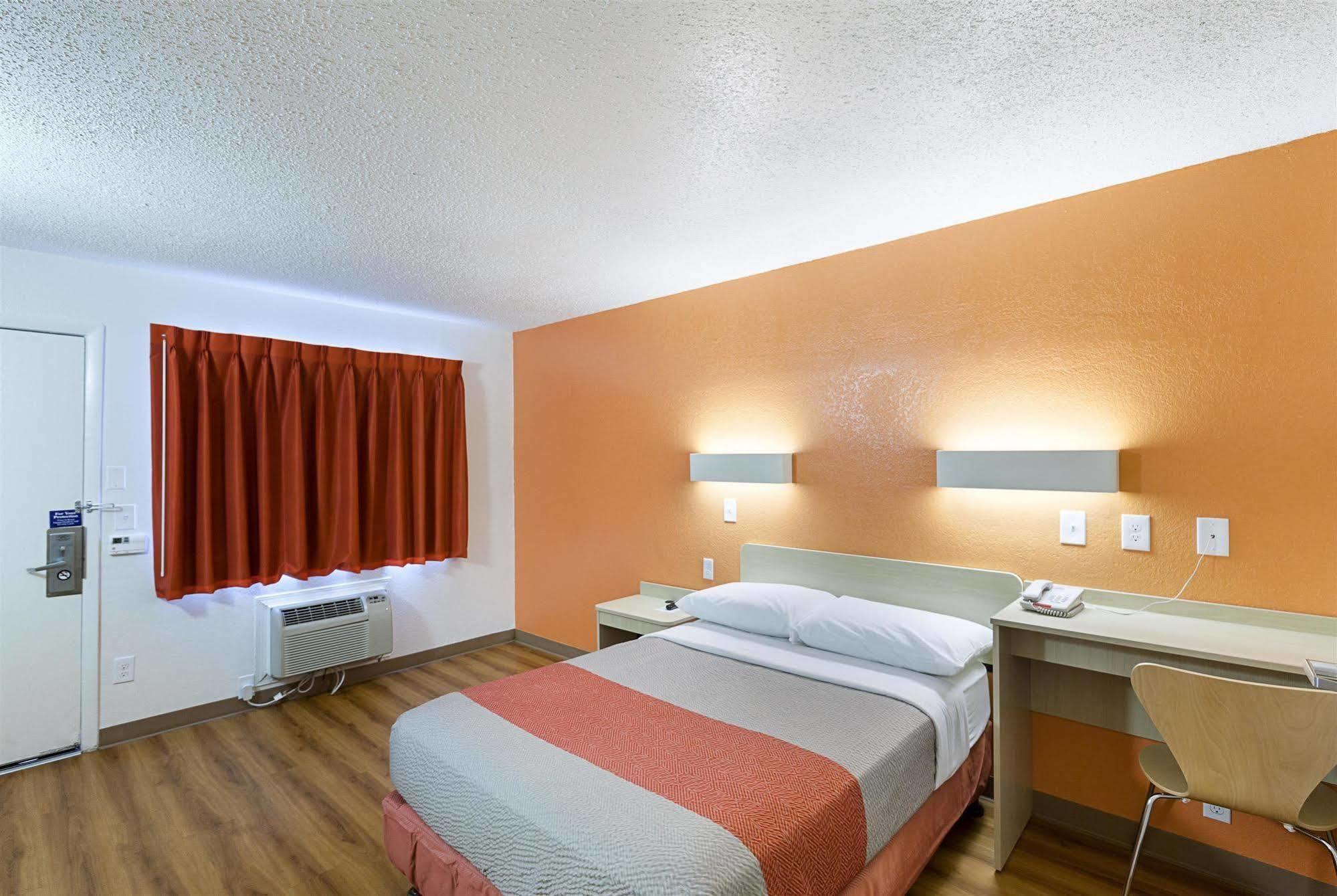 Motel 6-North Richland Hills, Tx מראה חיצוני תמונה