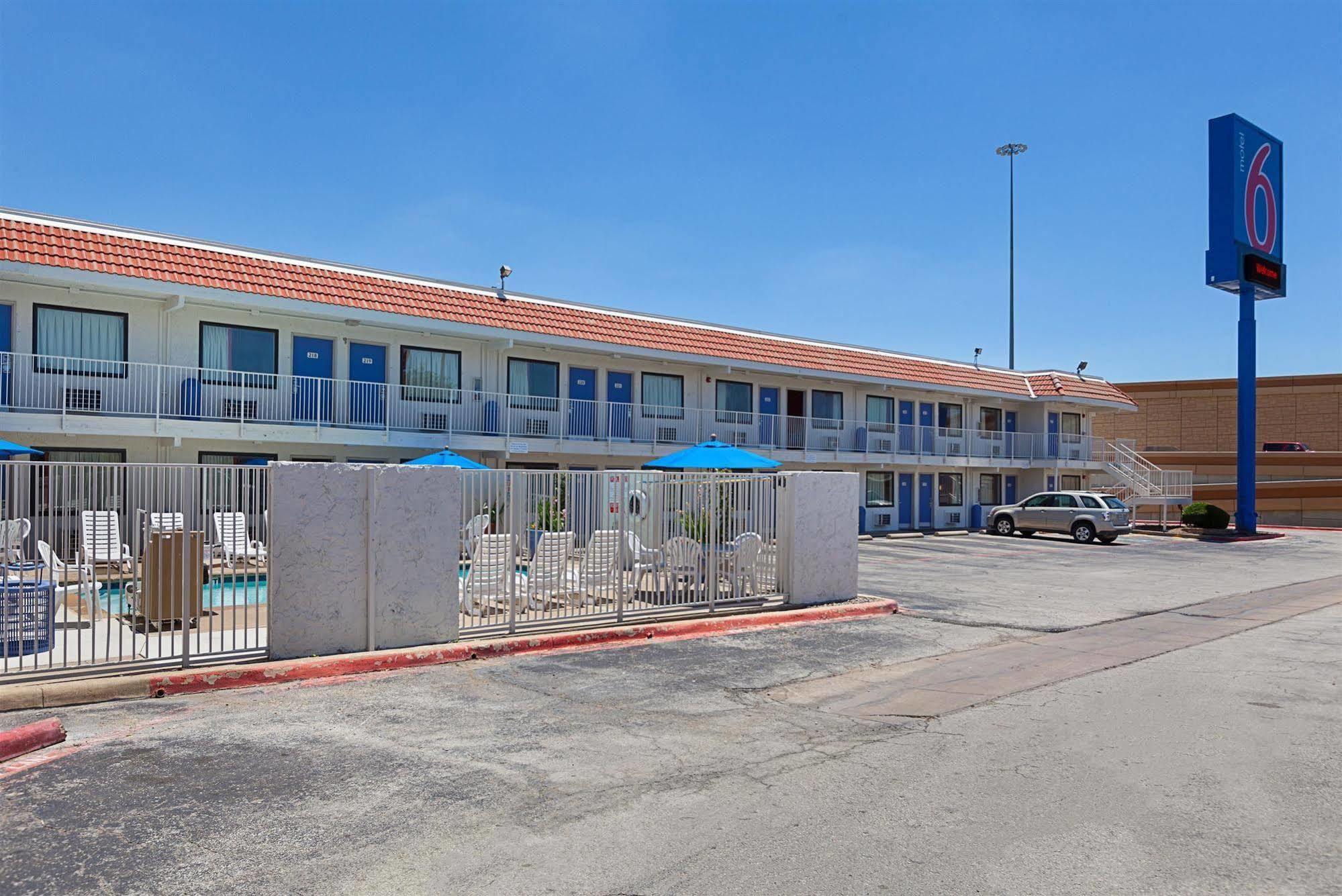 Motel 6-North Richland Hills, Tx מראה חיצוני תמונה