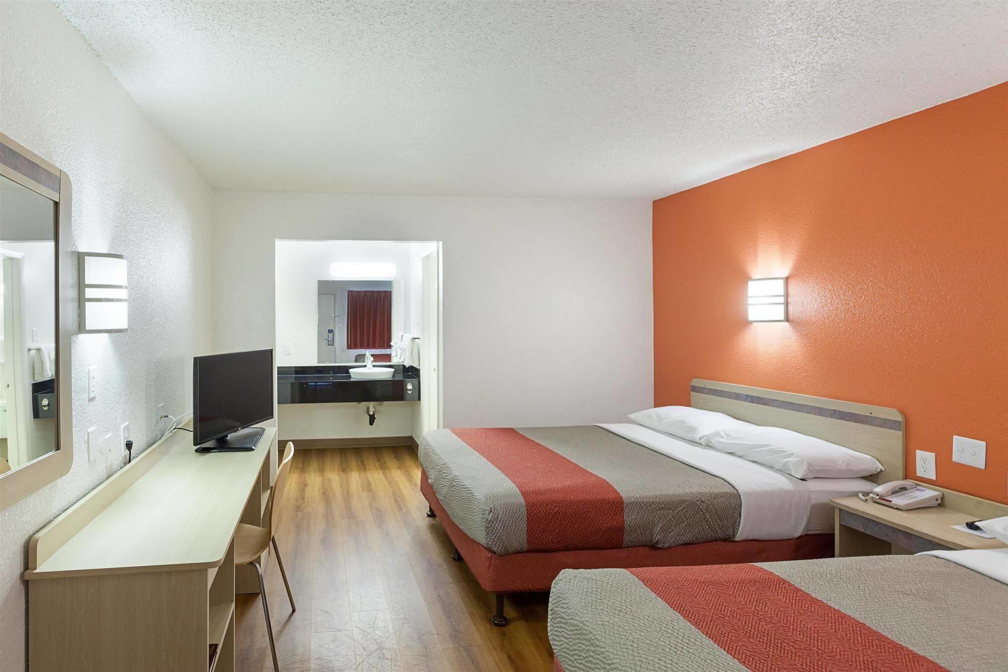 Motel 6-North Richland Hills, Tx מראה חיצוני תמונה