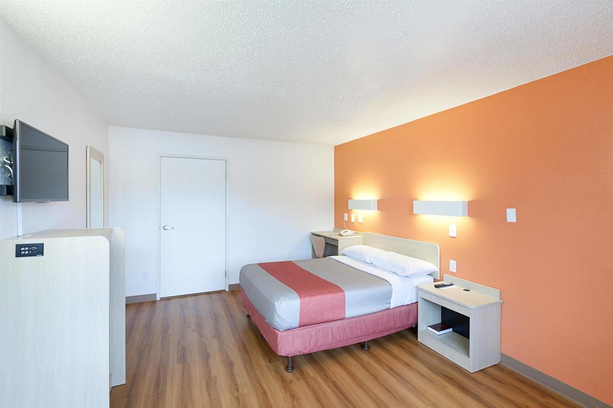 Motel 6-North Richland Hills, Tx מראה חיצוני תמונה
