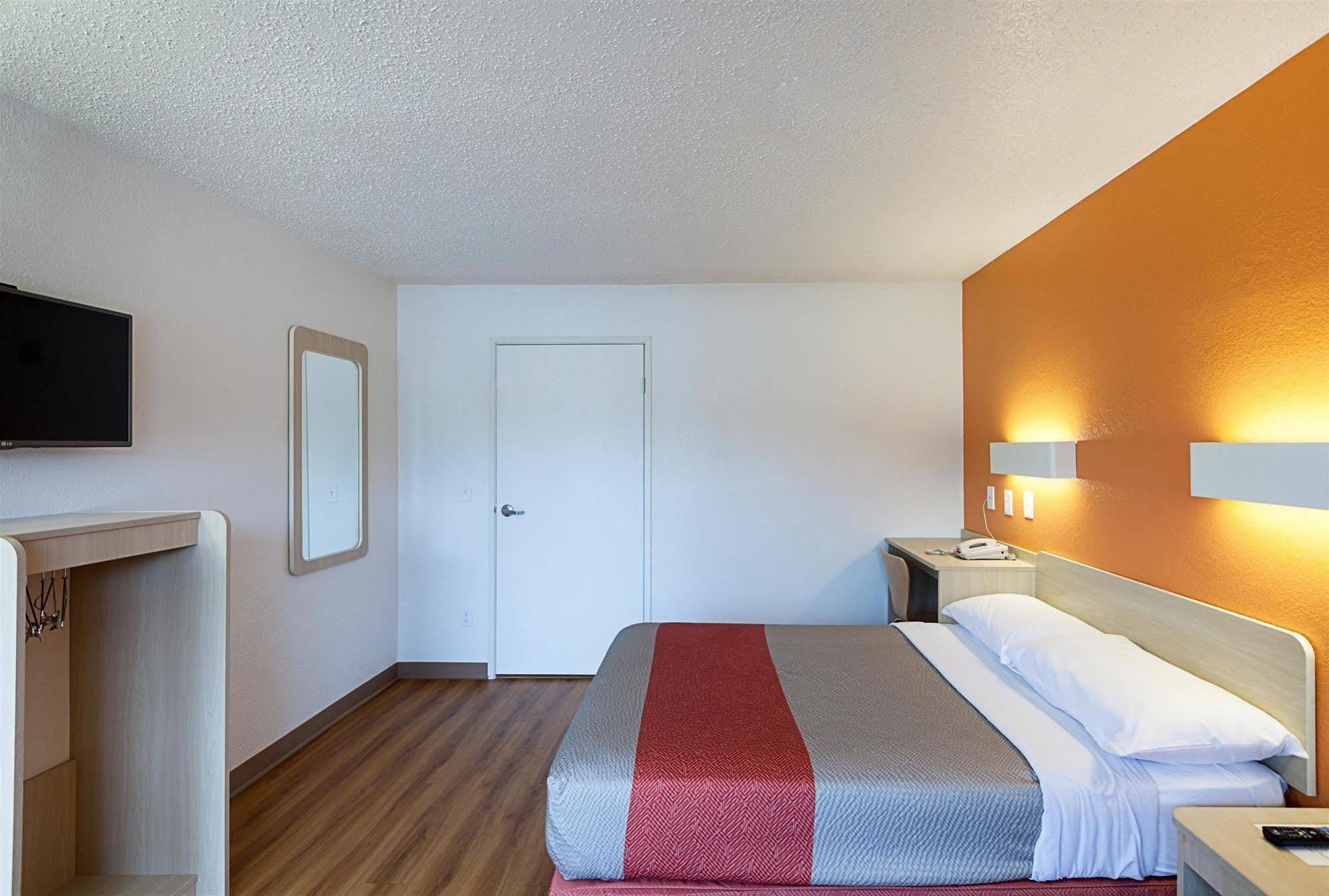 Motel 6-North Richland Hills, Tx מראה חיצוני תמונה
