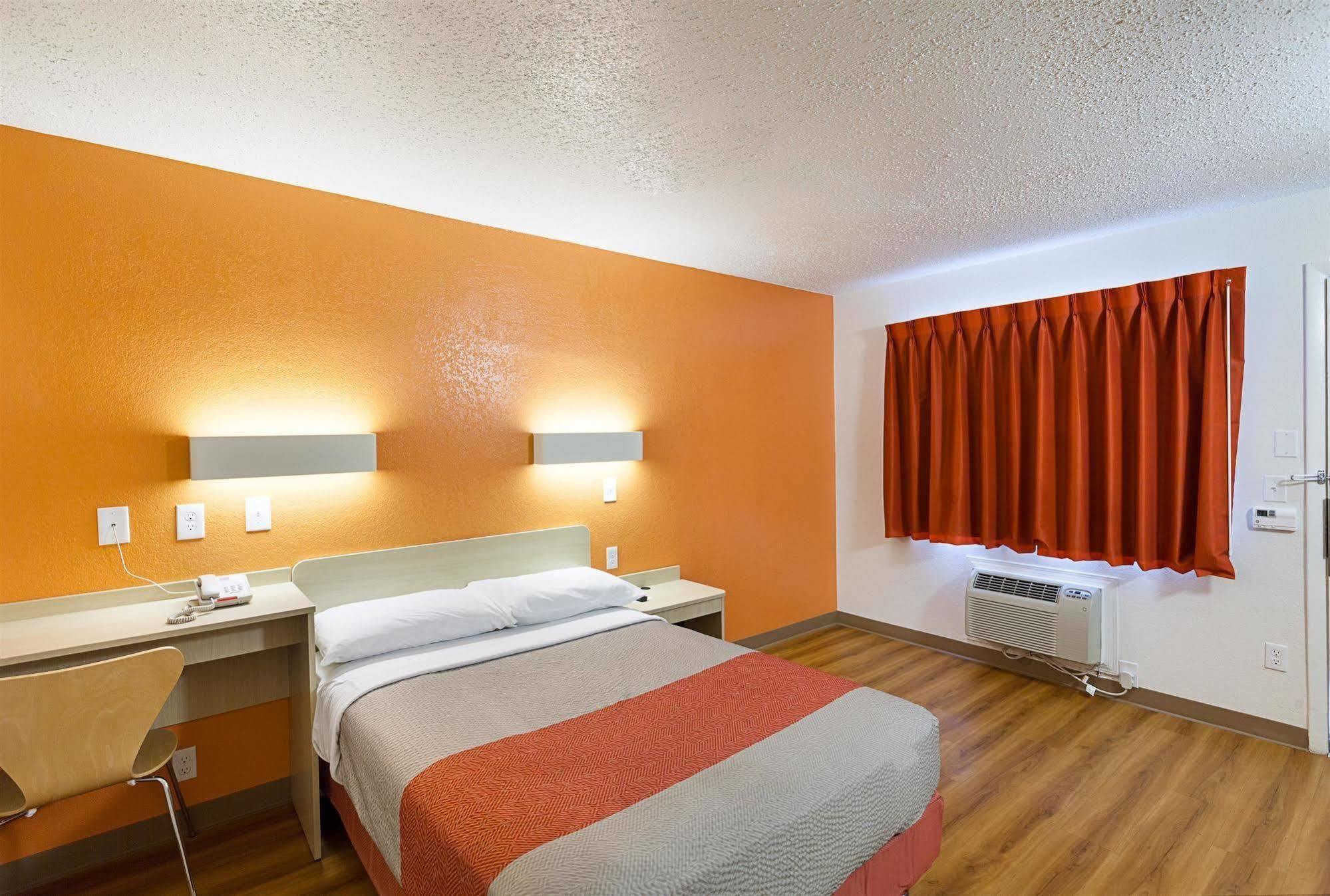 Motel 6-North Richland Hills, Tx מראה חיצוני תמונה