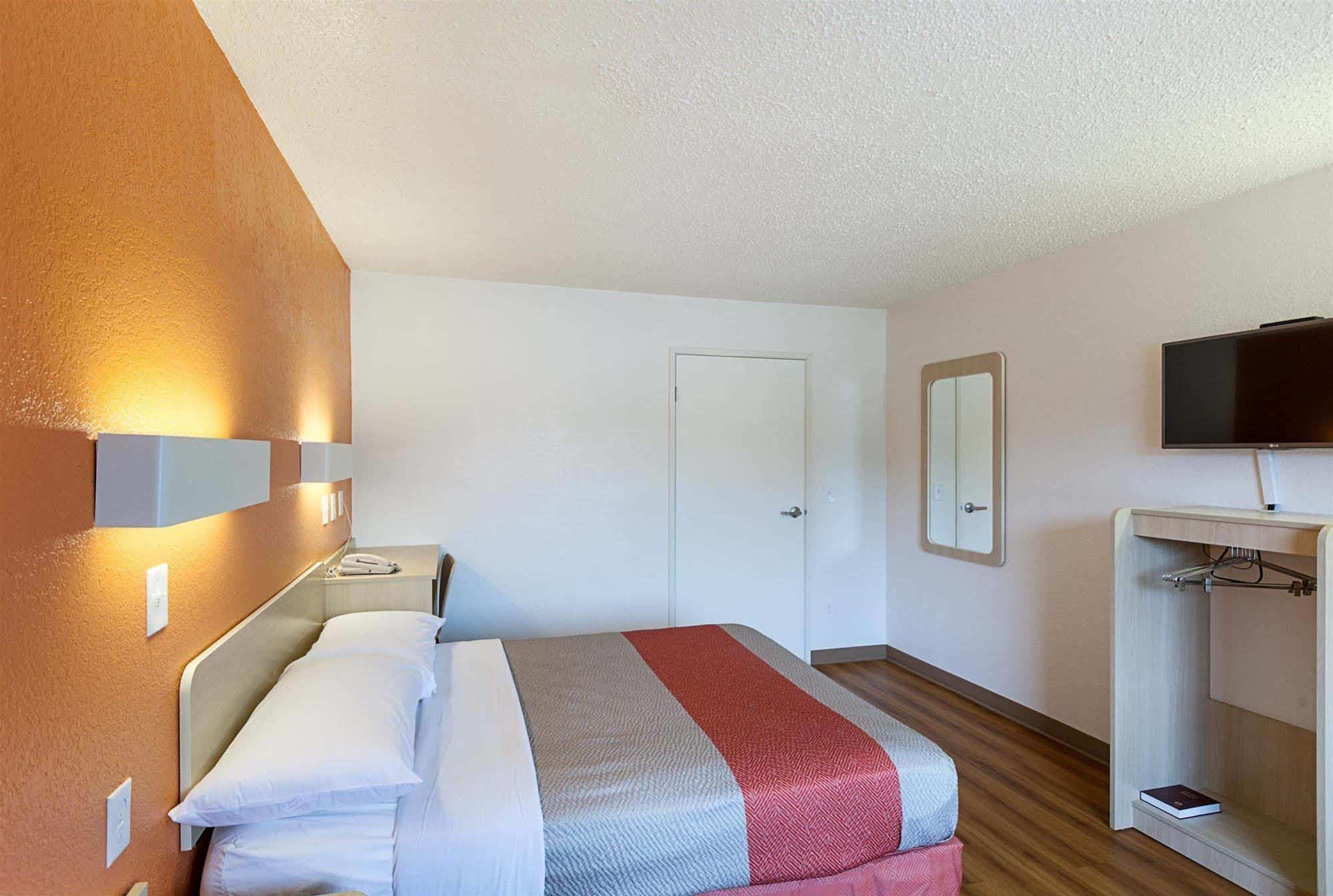 Motel 6-North Richland Hills, Tx מראה חיצוני תמונה