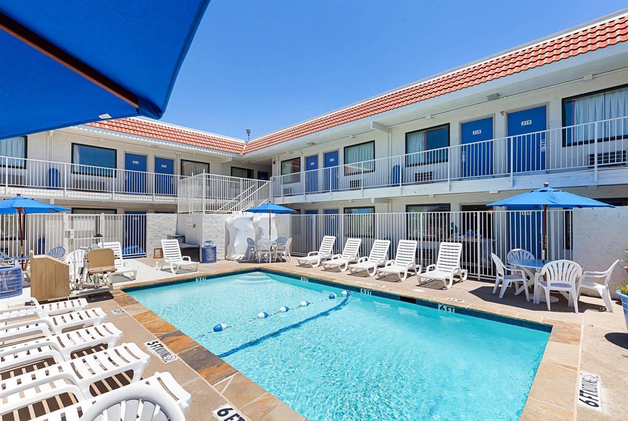 Motel 6-North Richland Hills, Tx מראה חיצוני תמונה