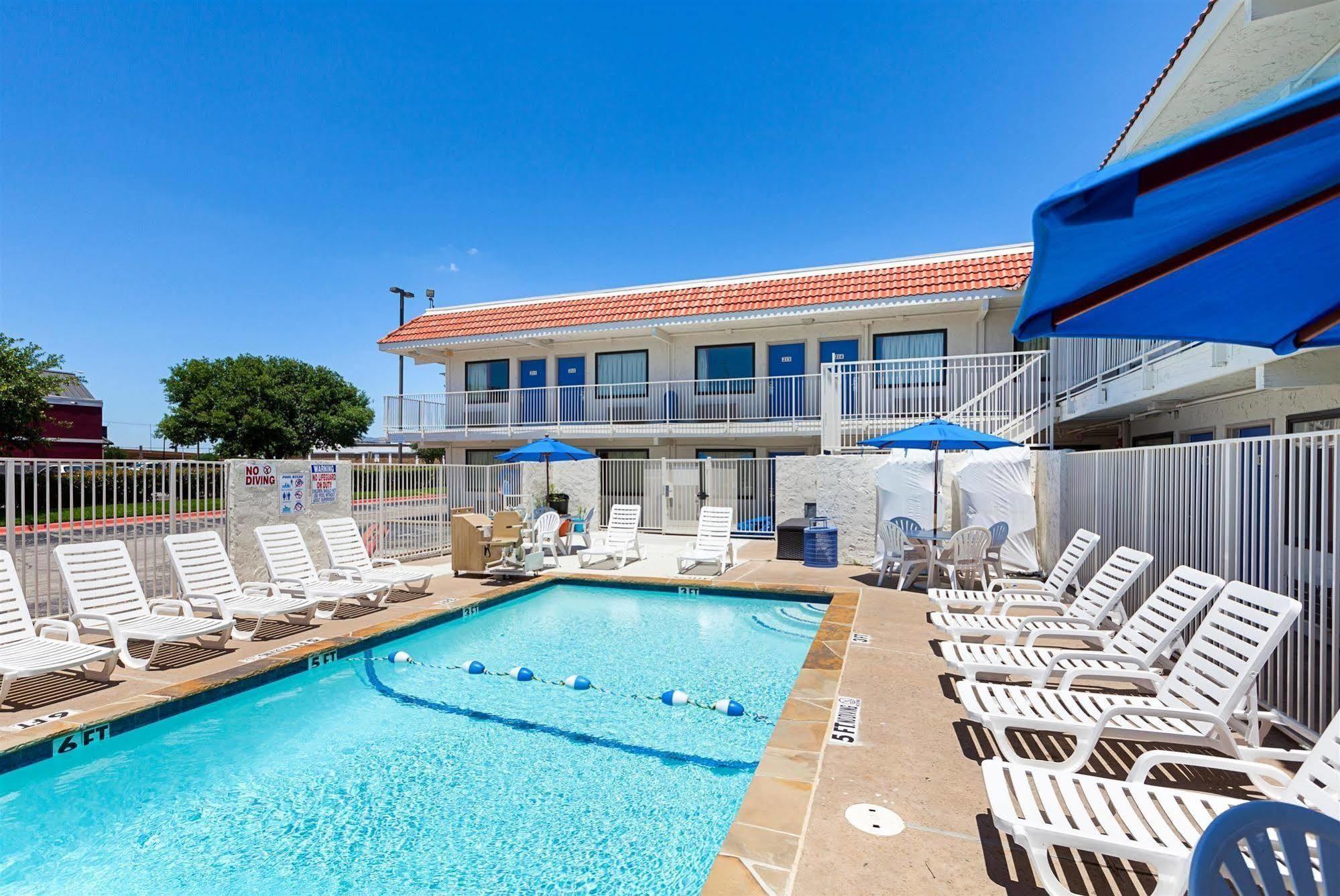 Motel 6-North Richland Hills, Tx מראה חיצוני תמונה