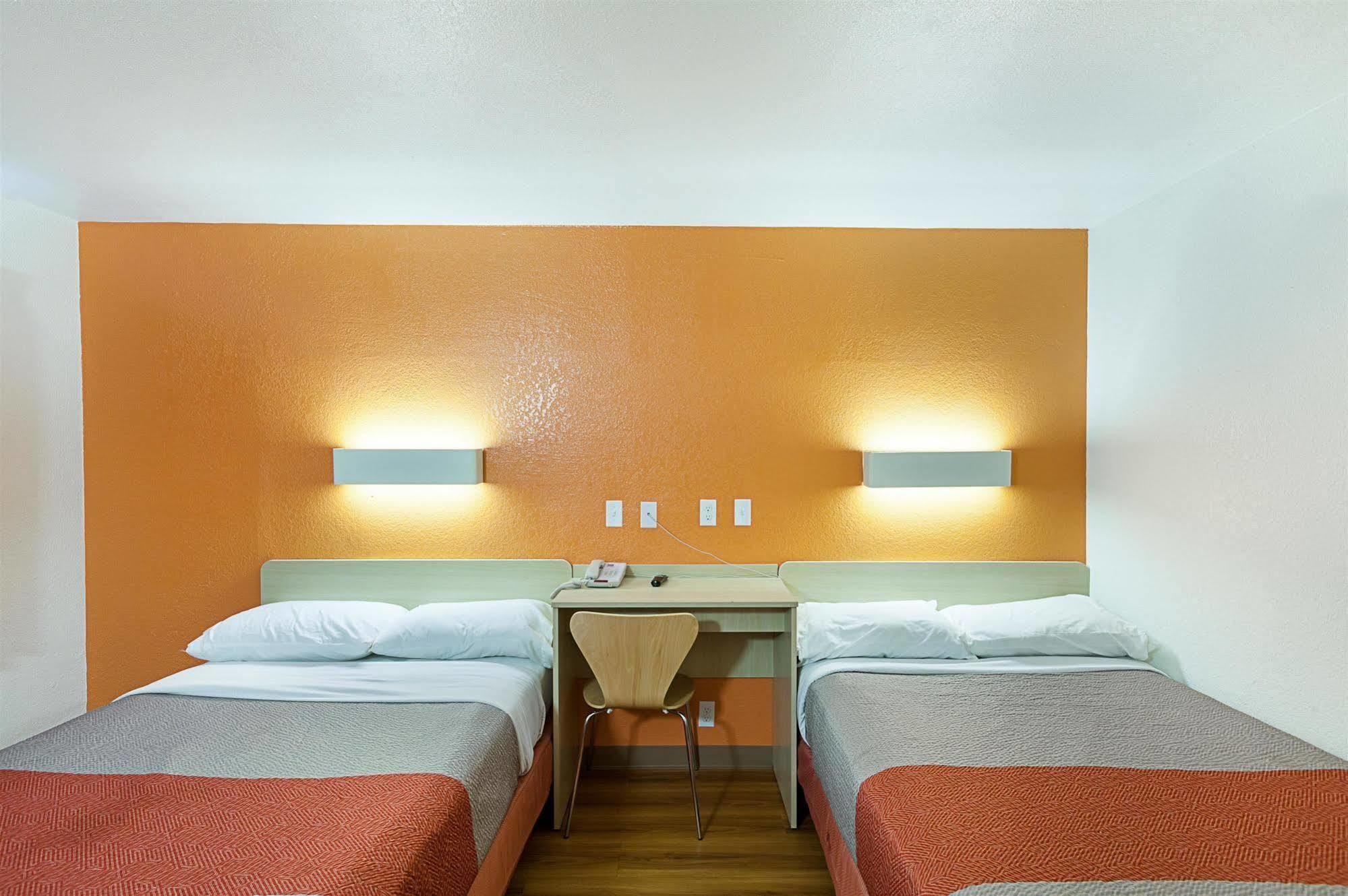 Motel 6-North Richland Hills, Tx מראה חיצוני תמונה