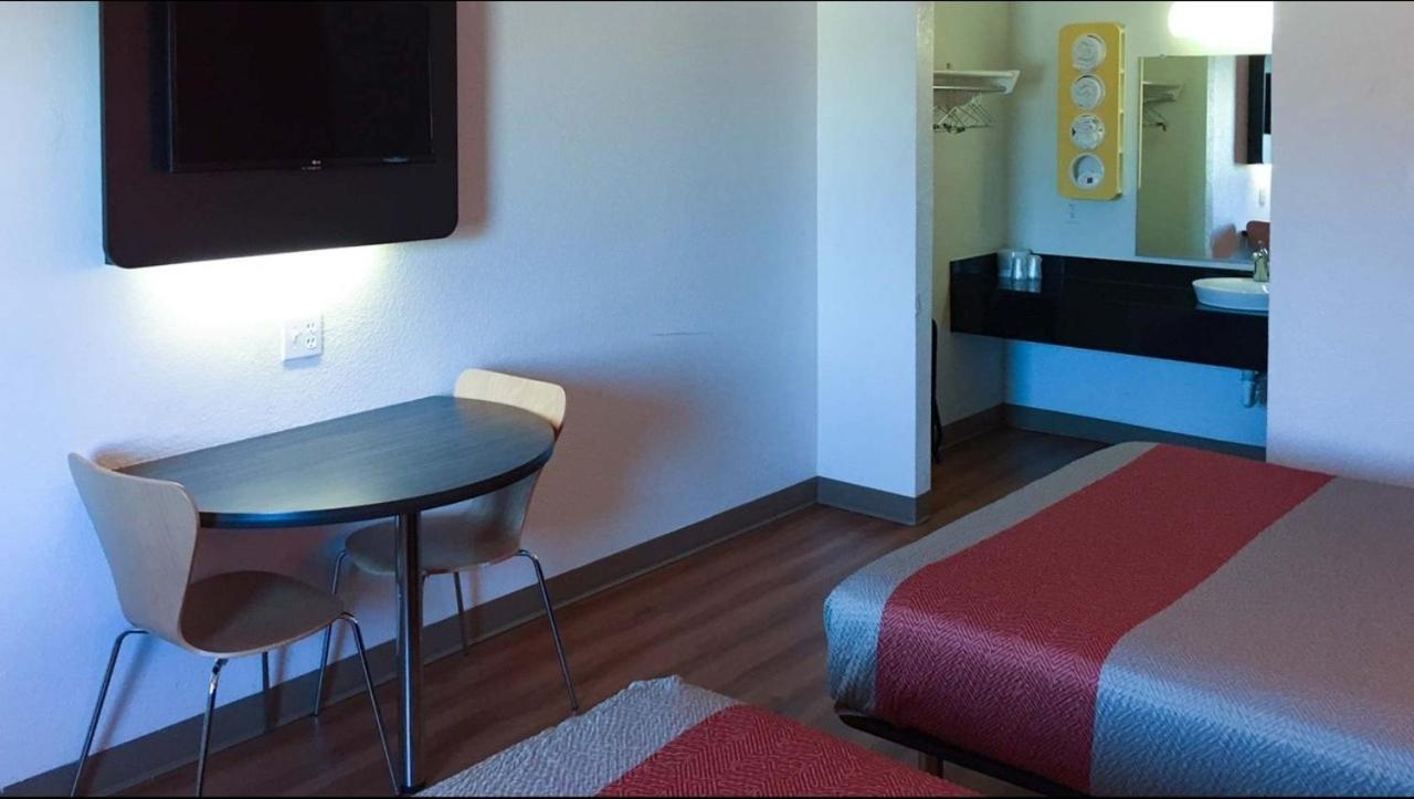 Motel 6-North Richland Hills, Tx מראה חיצוני תמונה